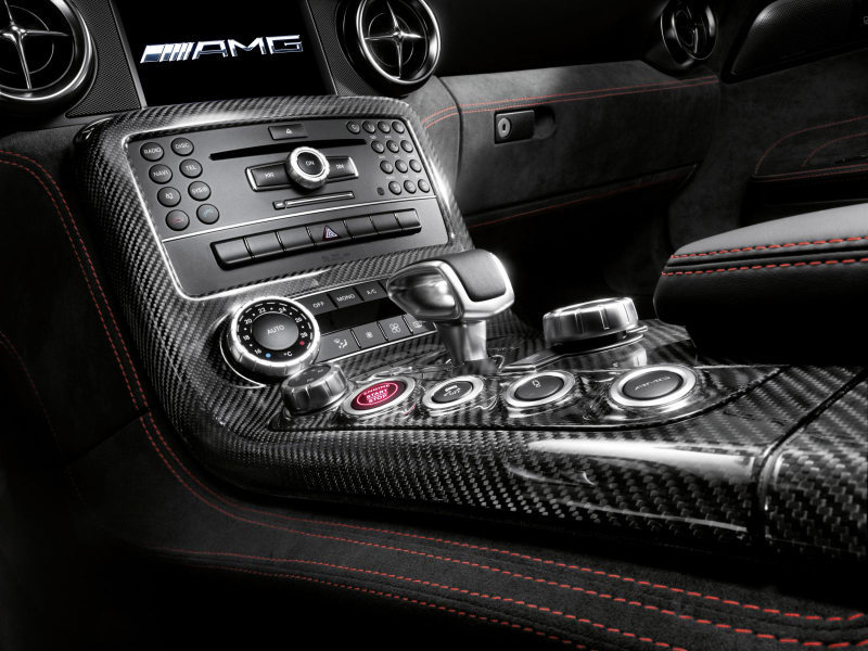 Illustration for article titled The Mercedes-Benz SLS AMG Black Series Will Kill You In Your Sleep
